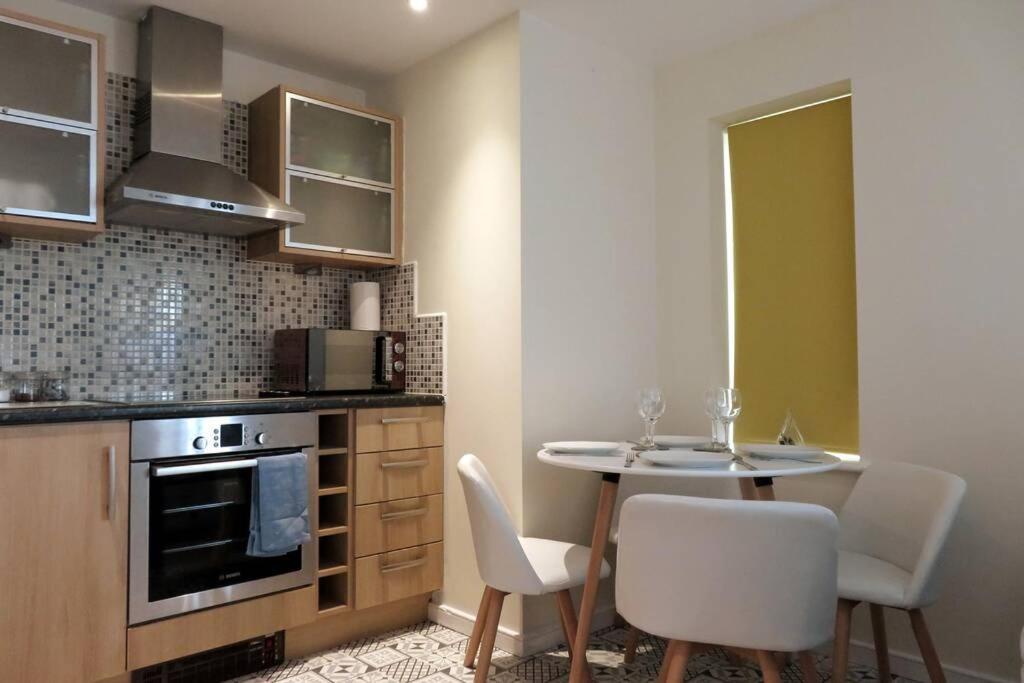 Home From Home With Fantastic Views 2 Runcorn Extérieur photo