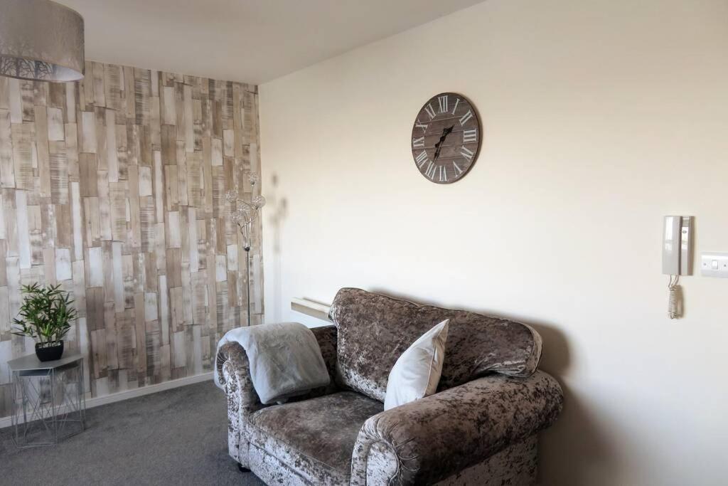 Home From Home With Fantastic Views 2 Runcorn Extérieur photo
